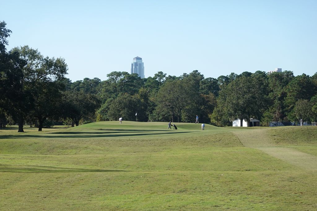 13th Hole at Memorial Park Golf Course (406 Yard Par 4)